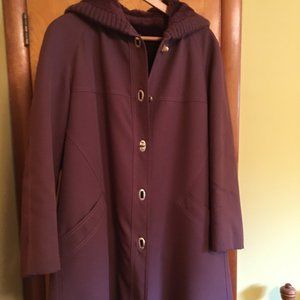 Vintage Women's Turn Latch Coat